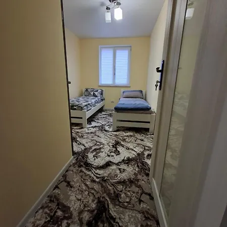 بيت شباب 13 *